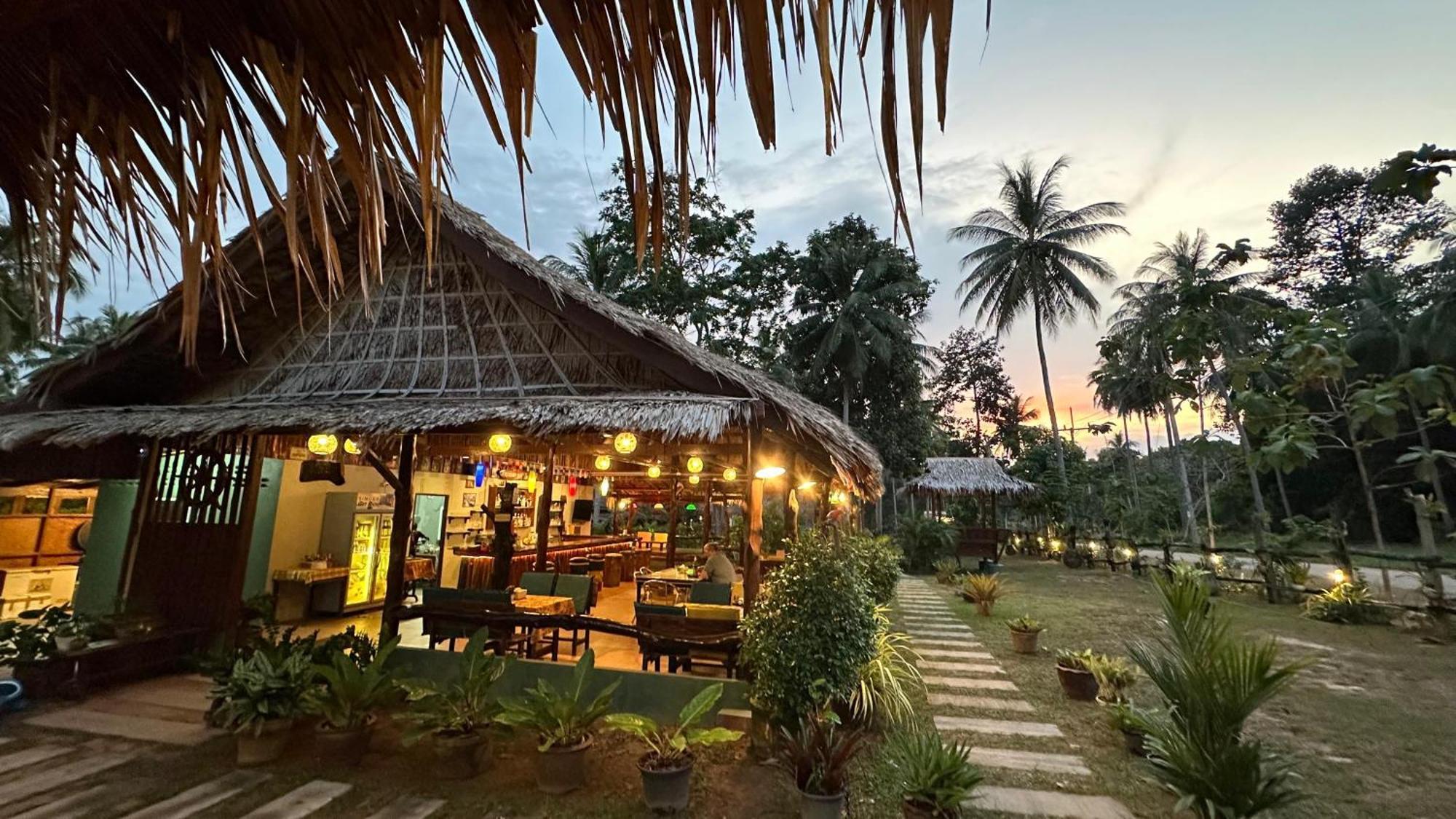 Kohjum Freedom Resort Csum-sziget Kültér fotó